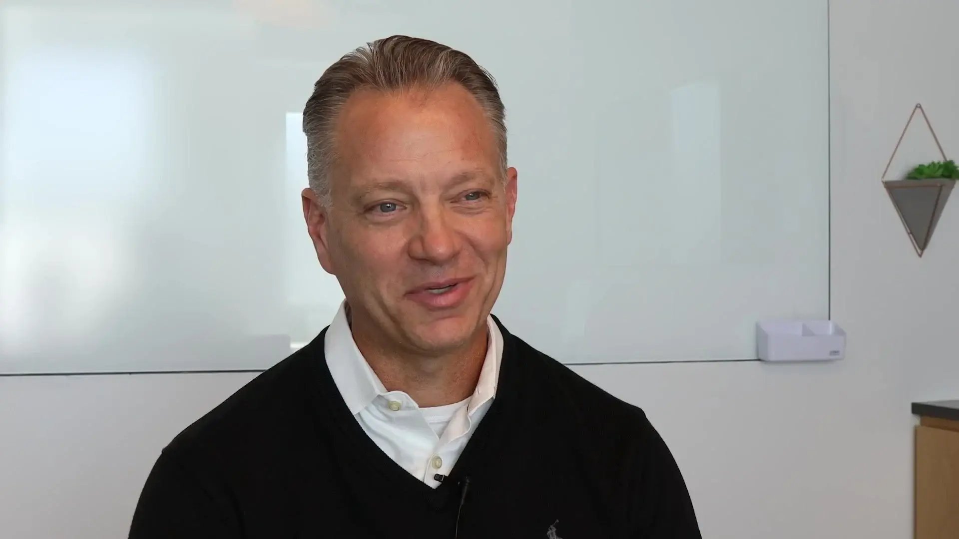 nyshex_emp_int_1_[bryan]_1.0 (1080p)-thumb